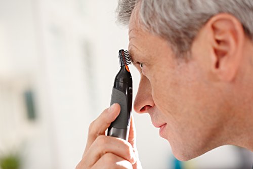 Philips NT3160/10 - Recortador de vello, nariz y orejas, resistente al agua, color negro y plateado, battery-powered