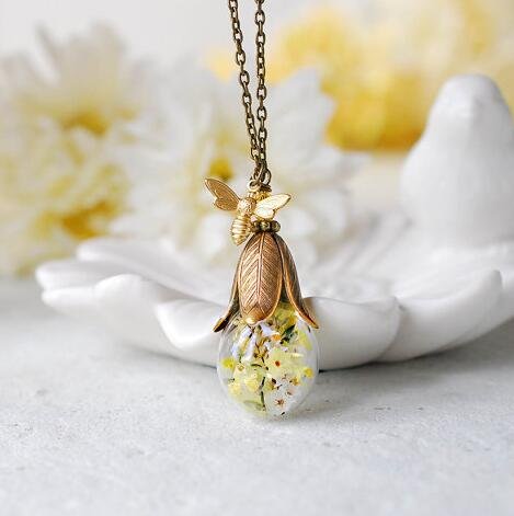 Real collar de flores, dorado miel abeja seca amarillo flor joyería