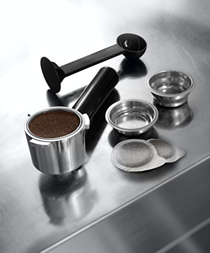 De'longhi Dedica - Cafetera de Bomba de Acero Inoxidable para Café Molido o Monodosis, Cafetera para Espresso y Cappuccino, Depósito de 1.3 Litros, Sistema Anti-goteo, EC685.R, Rojo