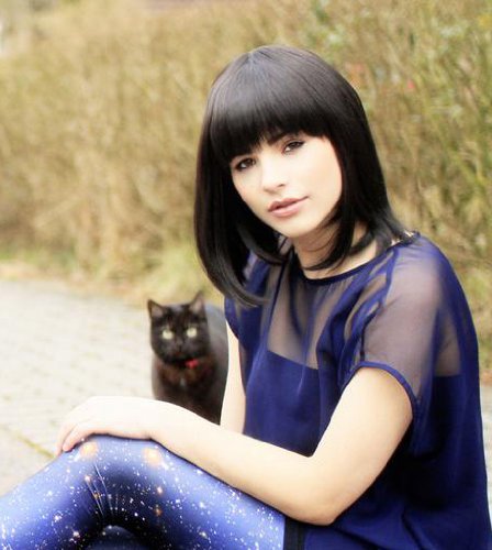 Prettyland C932 - Peluca natural mate BOB negra a medio larga melena muy natural cleopatra