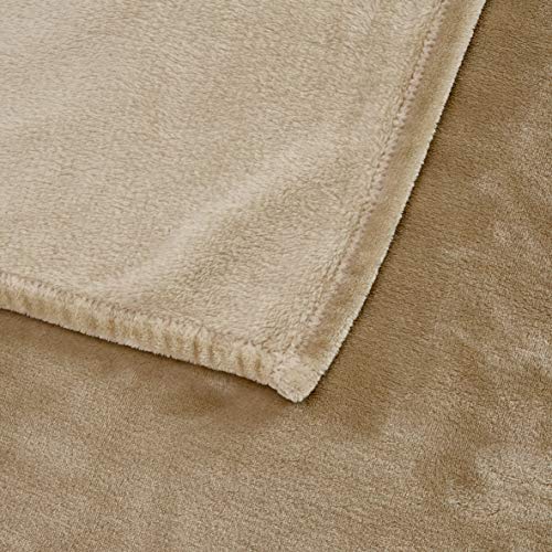 AmazonBasics - Manta, hecha de felpa de terciopelo suave - 229 x 274cm - arena