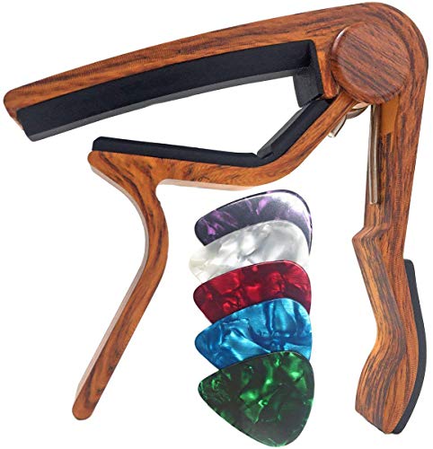 WiNGO Cejilla de Guitarra para Electrica Acústica Folk Ukelele Bajo Guitar Aleación de Aluminio Guitar Capo con 5 Púas de Guitarra, Madera Color.