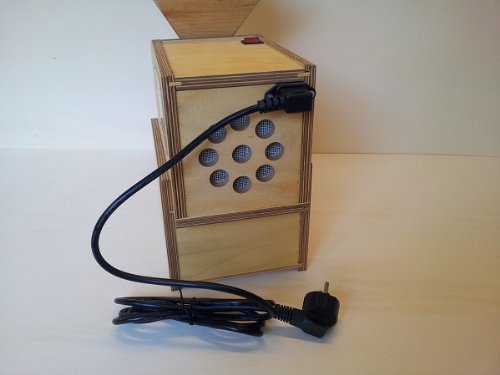Widu I - Molinillo de cereales (madera de peral)