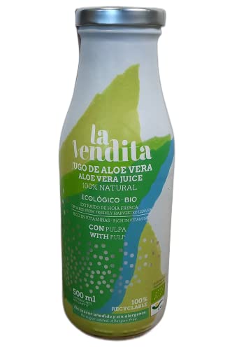La Vendita Jugo De Aloe Vera Puro Para Beber Con Pulpa. Bebida Natural De Aloe Vera Puro Y Ecológico. Zumo Bebible 100% Organico Y Natural. Bebida Detox En Envase De Vidrio De Medio Litro (0,5L)