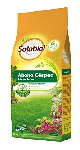 Abono para césped con materias primas 100% naturales y estimulante Natural Booster.