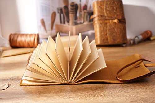 Aceshop Diario de Cuero Vintage Antiguo Hecho a Mano Encuadernado en Cuero 400 Página Cuaderno de Viaje con Papel sin Forro cierre de Correa de Cuero y Diseño Clásico en Relieve para Hombres y Mujeres