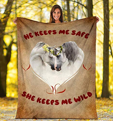 Regalos significativos para la familia He Keep me Safe She Keep me Wild Horse Manta de felpa Manta personalizada personalizada