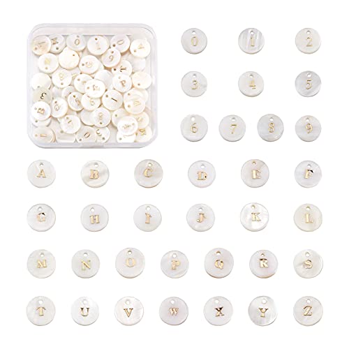 Beadthoven - 92 colgantes de concha de agua dulce, redondos, blancos y redondos con bloqueo de oro, número 0 a 9 y colgantes alfabetos, cuentas de conchas marinas para hacer joyas, agujero: 1,5 mm