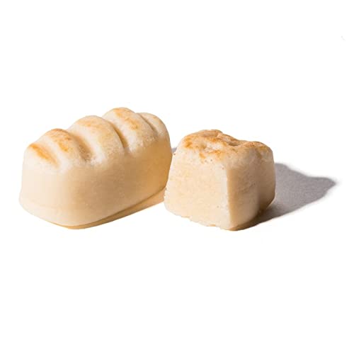 Figuritas de Mazapán artesano 1Kg aproximadamente 60 unidades. Se presentan en bolsas individuales de plástico, cada figurita suele ser diferente, según su elaboración.