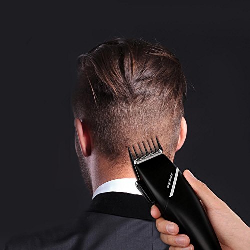 Aigostar MR. Black - Cortapelos hombre, cortadora de pelo, 15 W potencia, 3 ajustes, maquinilla para cortar el pelo incluye un kit completo de mantenimiento y 4 peines-guía, color negro.