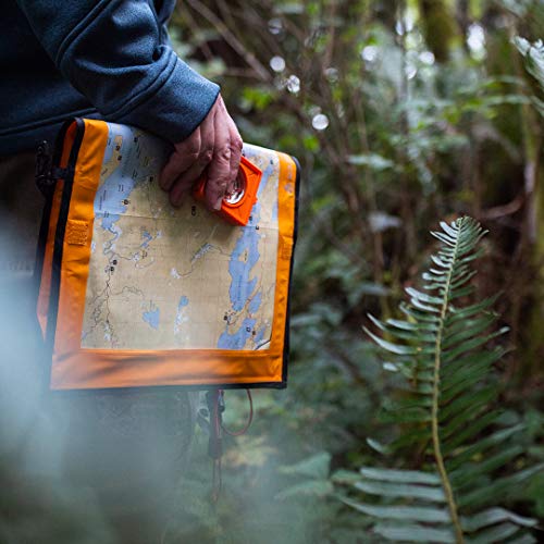 Aqua Quest Trail Map Case - Funda impermeable para mapas, color amarillo