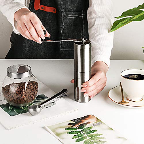 Café manual de acero inoxidable, Molinillo de café, Café portátil ajustable para el hogar, la oficina o los viajes, Molinillo de café con manivela, Plata + Cuchara de acero inoxidable con clip