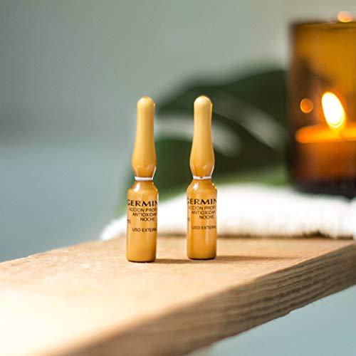 Germinal Acción Profunda - Sérum Facial Antioxidante de Noche, Ilumina, Reduce las Manchas y Previene el Envejecimiento, con Extracto de Ciruela de Kakadu y Vitamina E - 30 Ampollas de 1ml