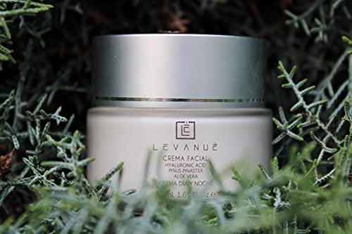 LEVANUE Crema Hidratante Facial Mujer - Crema Antiarrugas Mujer - Acido Hialuronico - Vitamina C Facial - Aloe Vera - Con Extracto de Corteza de Pino Maritimo Frances - Mujer y Hombre
