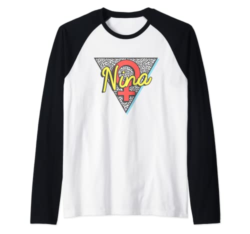 Nina Nombre Retro Triángulo Regalo Personalizado Camiseta Manga Raglan