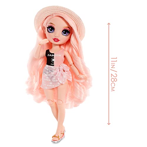 RAINBOW HIGH Pacific Coast-Bella Parker Moda Rosa con Vestido, piernas Intercambiables y Soporte para muñeca-Incluye Toalla, Bolso y más-Edad: 6+ años, Color (MGA Entertainment 578352EUC)