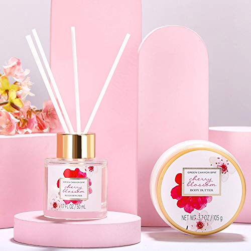 Set de Baño Mujer, Green Canyon Spa Cestas de Regalo para Mujer con Bolsa 11 Piezas Fragancia de Flor de Cerezo Loción Corporal Caja SPA Regalo Ideal para El Día de Valentín, Cumpleaños y Navidad