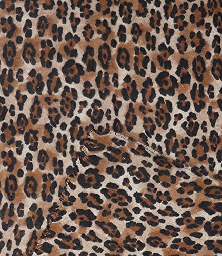 SIX Bufanda con estampado animal y flecos (633-153).