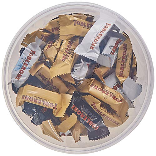 Toblerone - Surtido de Chocolate Suizo Toblerone, Mix de Sabor Chocolate con Leche, Blanco y Negro, Chocolatinas Mini Individuales - Caja de 904 g