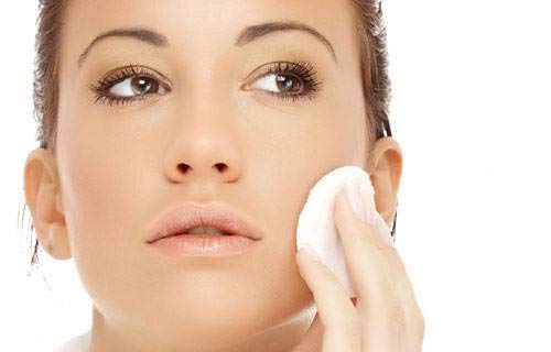 Tónico Facial 250ml Tónico para todo tipo de Piel Limpieza Facial Diaria Elimina Impurezas y Restos de Maquillaje AGRADO