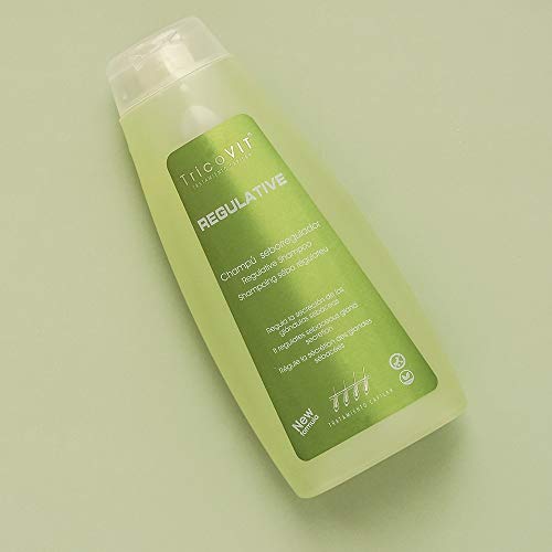 TricoVIT Regulative – Champú Antigrasa, Para Cabellos Grasos, Regula y Reduce la Aparición de Sebum, 100% Vegano, Sin Parabenos Ni Siliconas, 400 ml