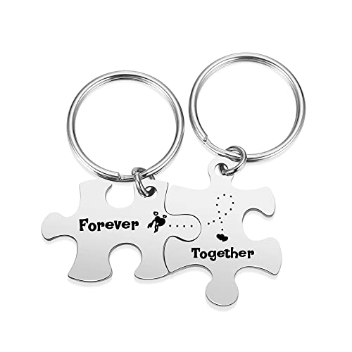 Zysta Juego de 2 llaveros unisex para parejas, de acero inoxidable grabado Forever Together con forma de corazón con un rompecabezas, regalo para él y ella, plateado, 25mm, Llavero