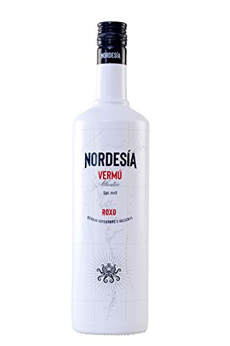 Nordesía Vermú Roxo - Bebida Gallega con Vino y Aguardiente, Sabor Hechizante, Fresco e Intenso, con Notas Afrutadas y Florales, Botella Premium de 1L