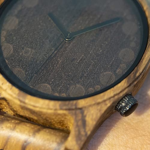 Opis Relojes Clásicos de Pulsera en Madera para Caballero - Mosqueteros: Aramis (M3-Madera de Cebra/Sándalo Negro)