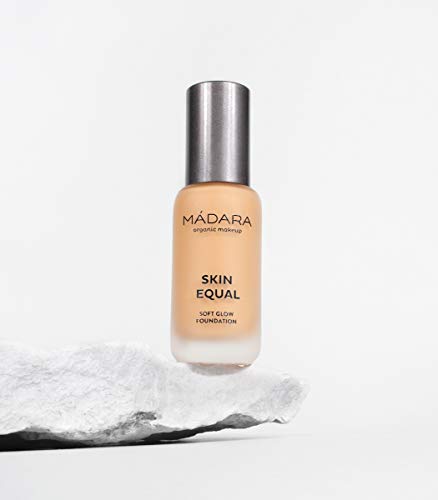 MÁDARA | SKIN EQUAL FOUNDATION, 40 SAND, 30ml