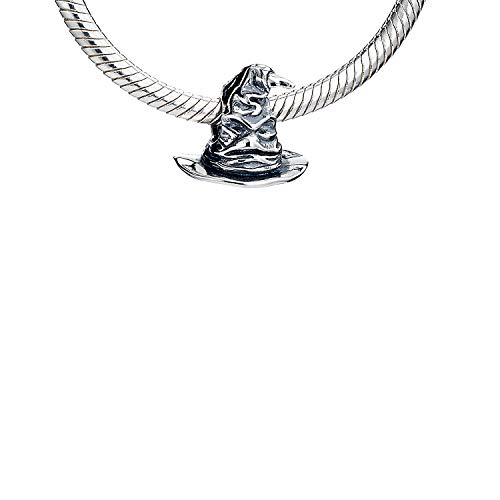 Abalorio oficial de Harry Potter de plata de ley con diseño de sombrero de clasificación de The Carat Shop.