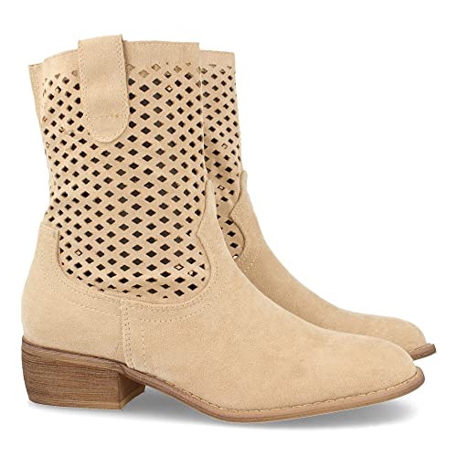 Botin de Mujer, con Tacon Bajo, Punta Redonda, Calados en Cana y Cierre de Cremallera, Primavera Verano 2021. Talla 38 Beige