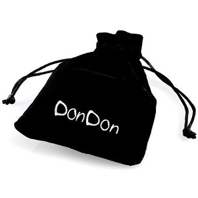 DonDon Collar de Acero Inoxidable con Colgante Pluma de Buena Suerte para Hombres en Bolsa de Terciopelo de Color Negro