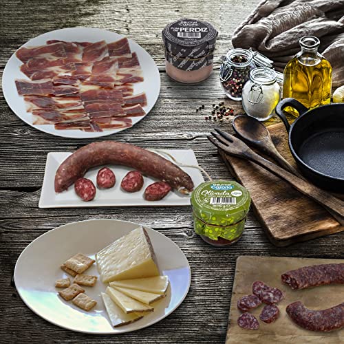 GOURMET BOX | Cesta Gourmet | Regalo Ideal - Para Ocasiones especiales | Productos Ibéricos Delicatessen, Queso de Oveja 100%, Patés (Olivada y Perdiz), Picos Gourmet y Aceite de Oliva Virgen Extra