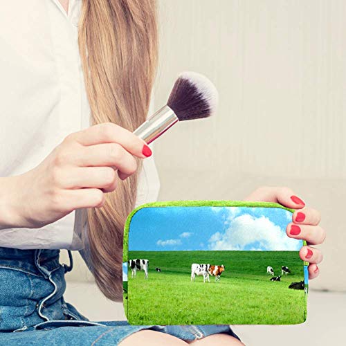 Holstein Cows In A Exuberante Pasture Cosméticos Bolsa de Maquillaje Bolsa Organizador para Viajes Portátil Neceser Bolsa de Neceser para Niñas y Mujeres