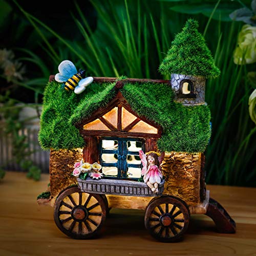 TERESA'S COLLECTIONS 21cm Adornos de Jardín Casa de Hadas Luz Solar LED, Decoracion de Jardin Hogar de Resina de Casa del Arbol Habitante con Verde Musgo, Carro y Hada